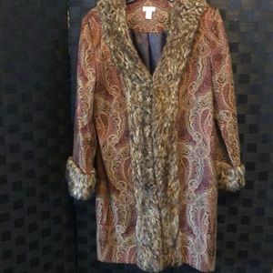 Chico’s L stunning jacket w/faux fur trim